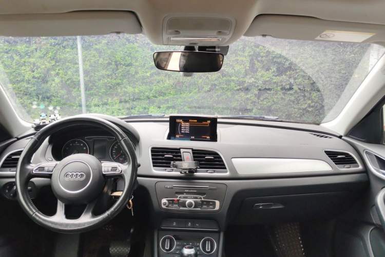 Used Audi Q3 2016 30 TFSI Fashion Model Headliner