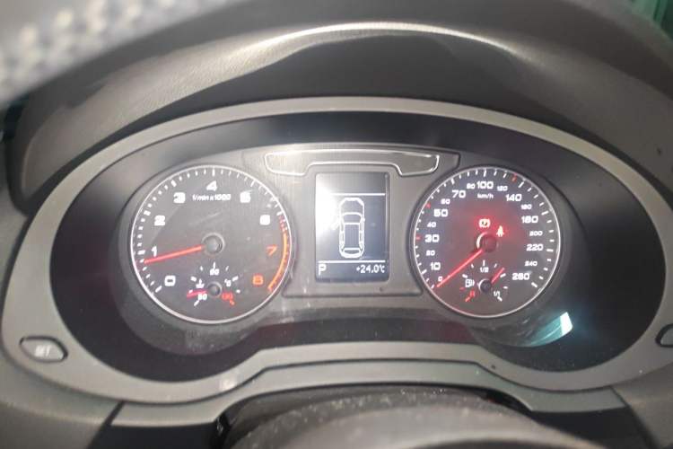 Used Audi Q3 2016 30 TFSI Fashion Model Instrument Cluster