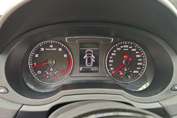 Used Audi Q3 2016 30 TFSI Fashion Model Instrument Cluster