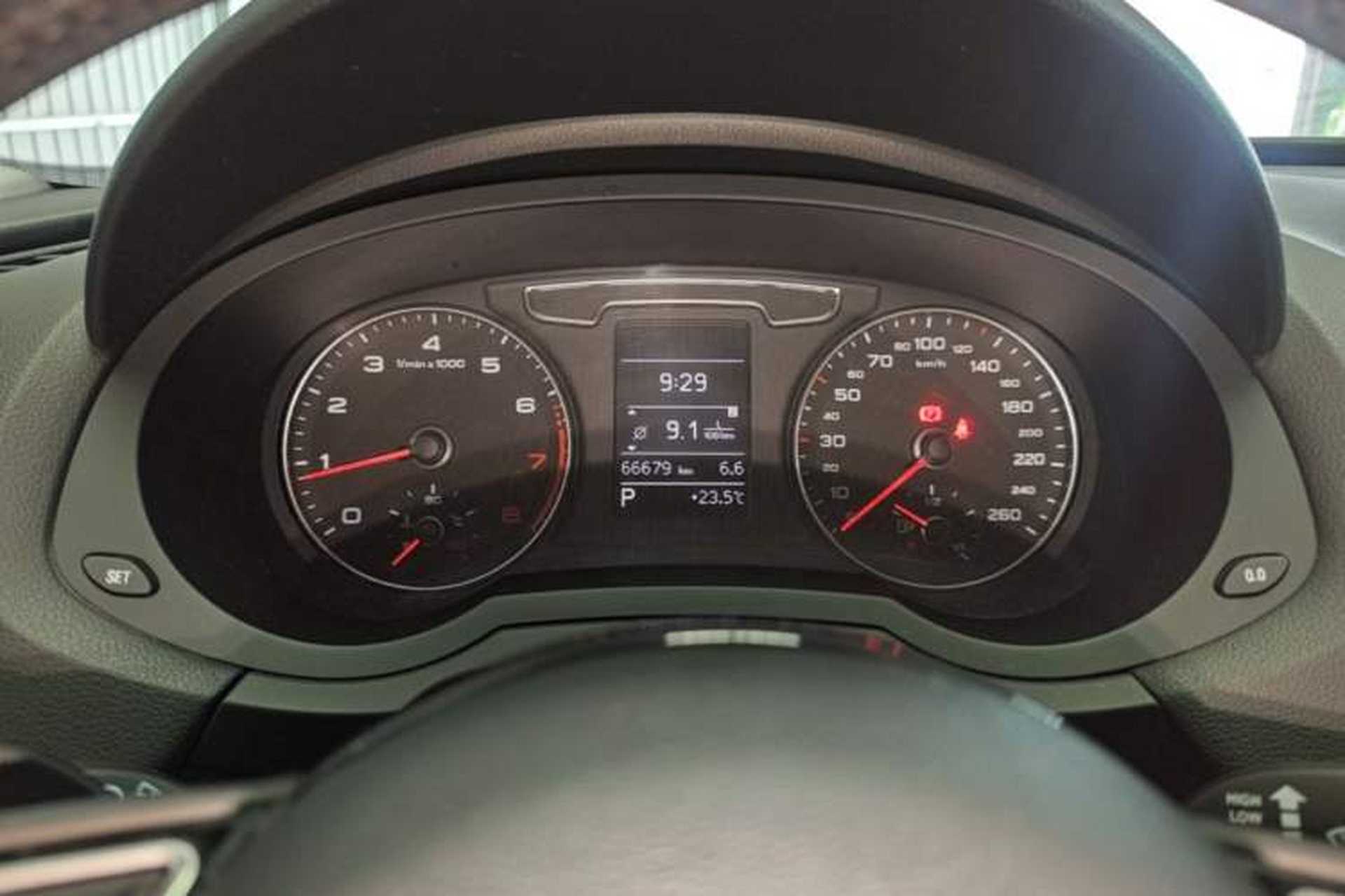 Used Audi Q3 2016 30 TFSI Fashion Model Instrument Cluster