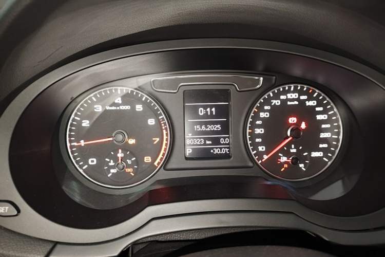 Used Audi Q3 2016 30 TFSI Fashion Model Instrument Cluster