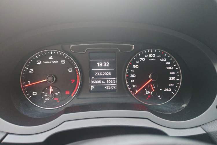 Used Audi Q3 2016 30 TFSI Fashion Model Instrument Cluster