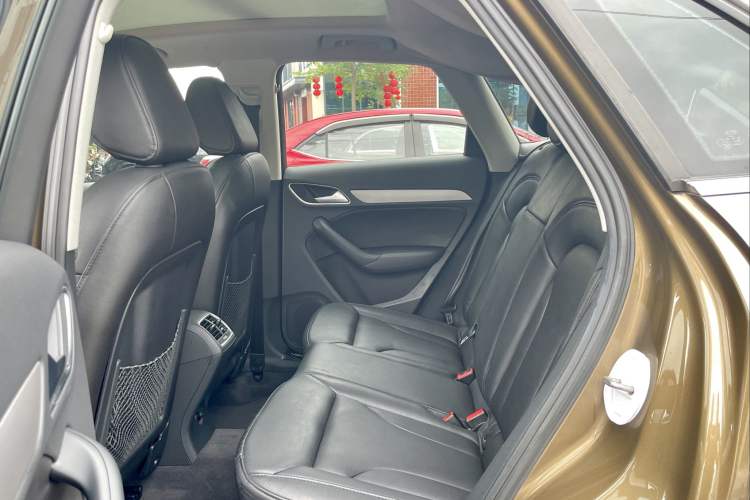 Used Audi Q3 2016 35 TFSI Collection Edition Intelligent Model Interior 3