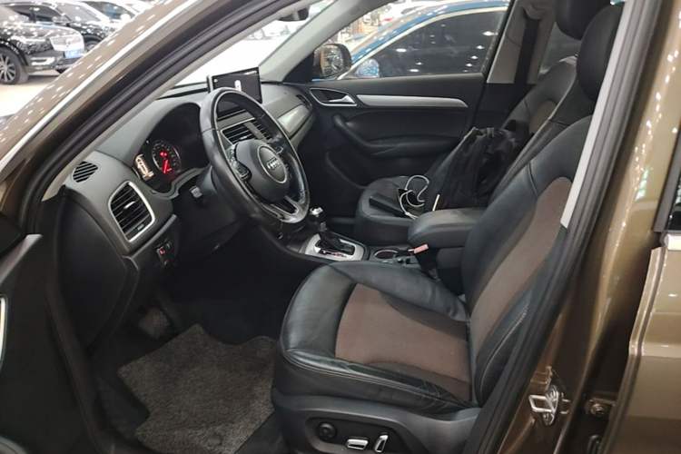 Used Audi Q3 2016 30 TFSI Fashion Model Left Front Seat