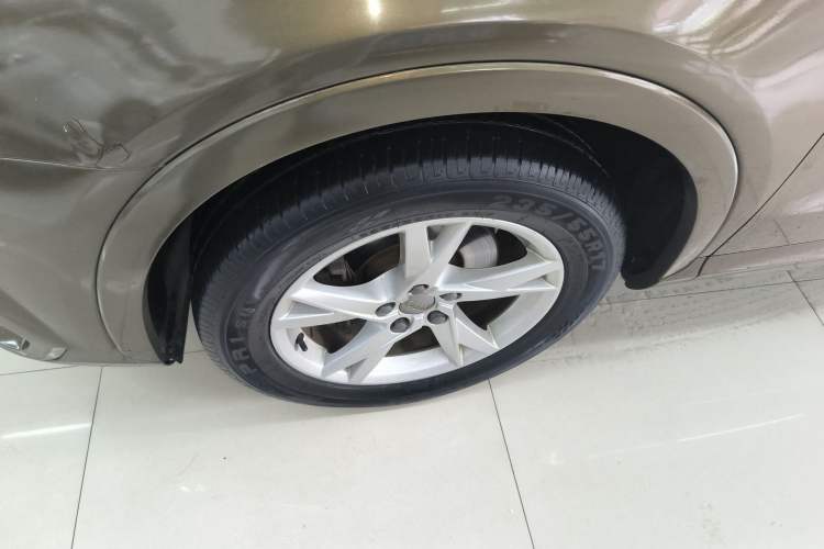 Used Audi Q3 2016 30 TFSI Fashion Model Left Front Wheel Hub