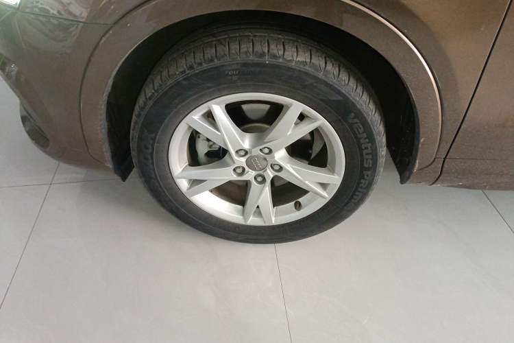 Used Audi Q3 2016 30 TFSI Fashion Model Left Front Wheel Hub
