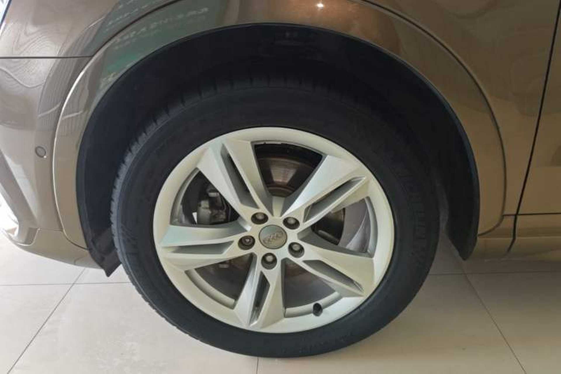 Used Audi Q3 2016 30 TFSI Fashion Model Left Front Wheel Hub