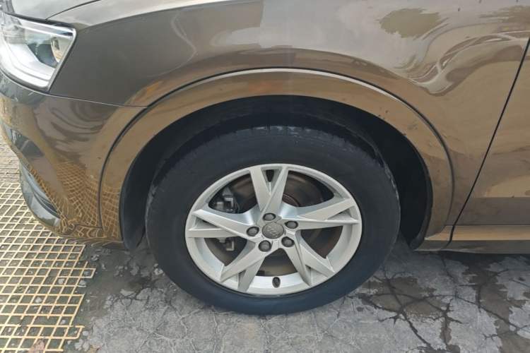 Used Audi Q3 2016 30 TFSI Fashion Model Left Front Wheel Hub