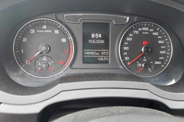 Used Audi Q3 2016 30 TFSI Fashion Model Odometer Close Up