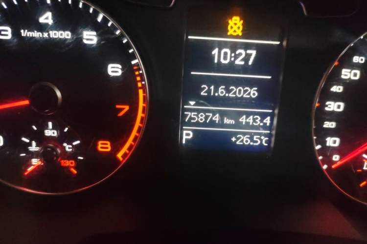 Used Audi Q3 2016 30 TFSI Fashion Model Odometer Close Up