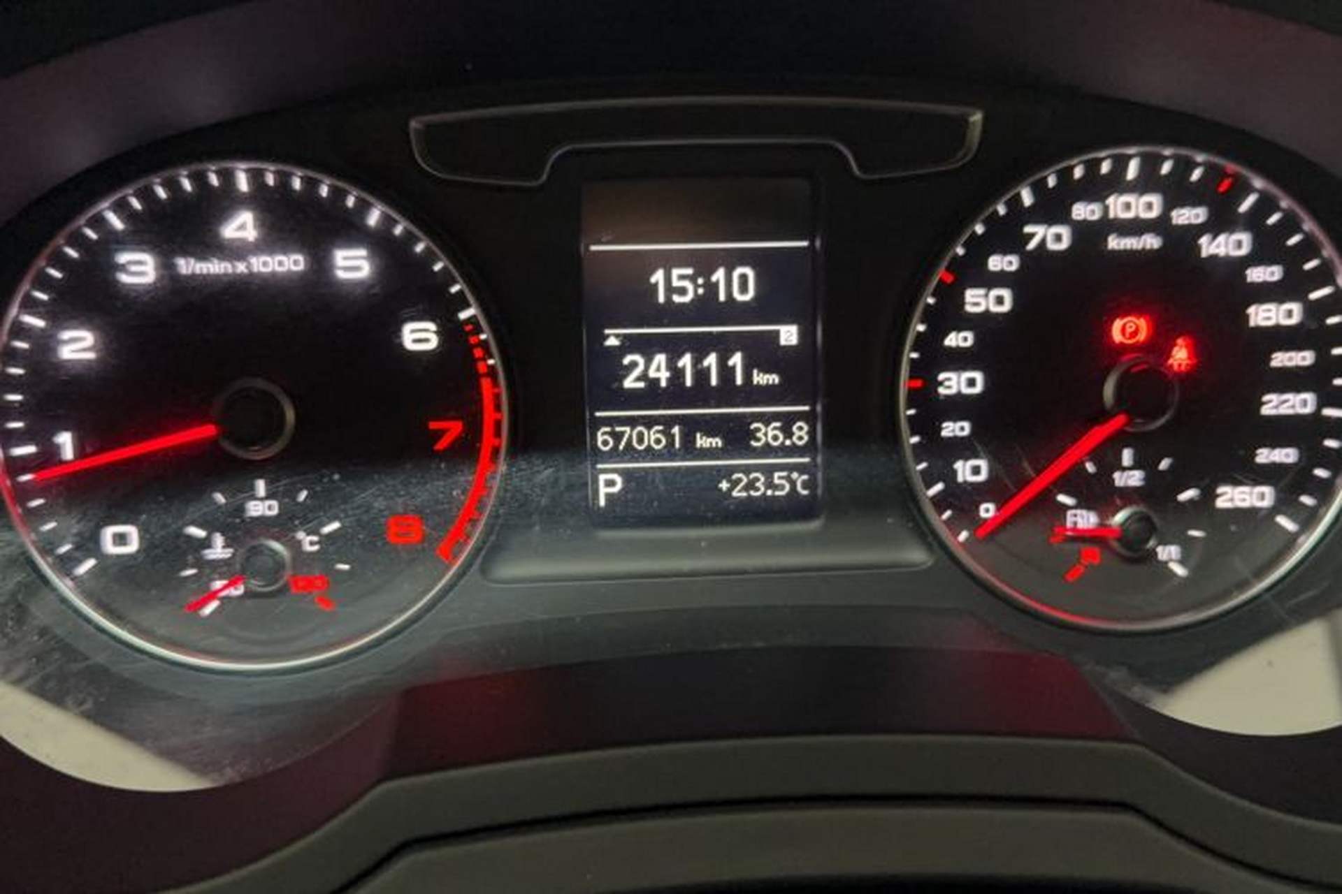Used Audi Q3 2016 30 TFSI Fashion Model Odometer Close Up