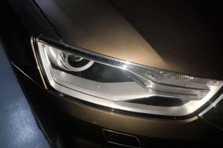 Used Audi Q3 2016 30 TFSI Fashion Model Right Front Headlight