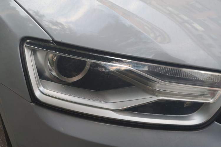 Used Audi Q3 2016 30 TFSI Fashion Model Right Front Headlight