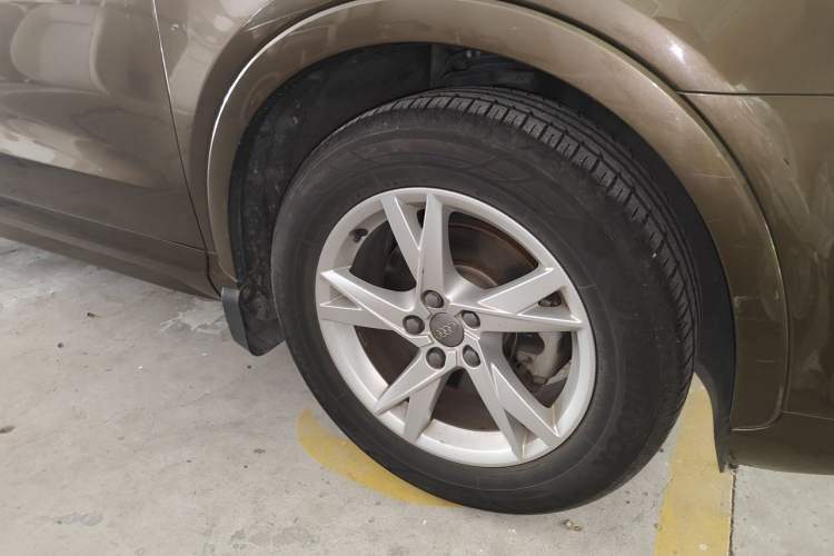 Used Audi Q3 2016 30 TFSI Fashion Model Right Front Wheel Hub