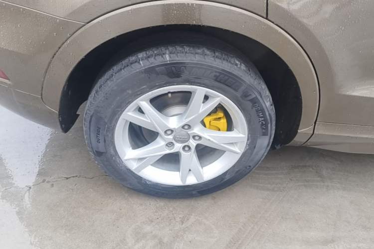 Used Audi Q3 2016 35 TFSI Fashion Model Right Rear Wheel Hub