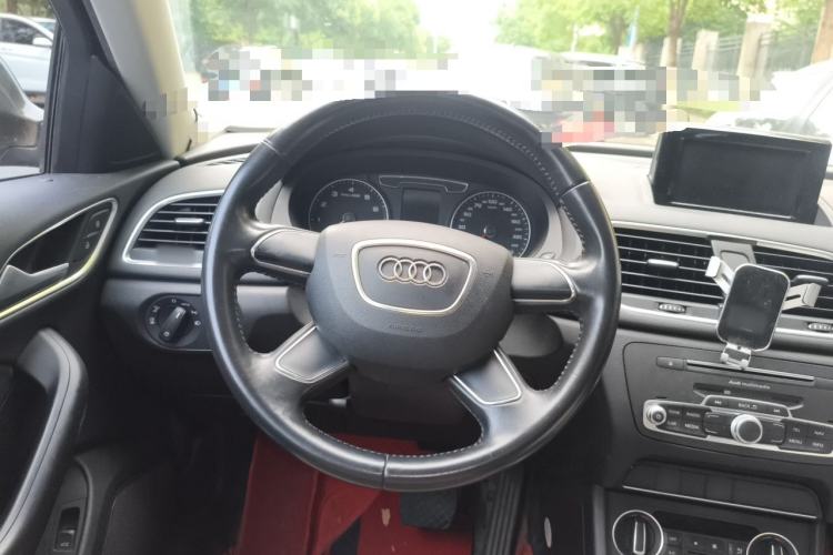 Used Audi Q3 2016 30 TFSI Standard Model Steering Wheel