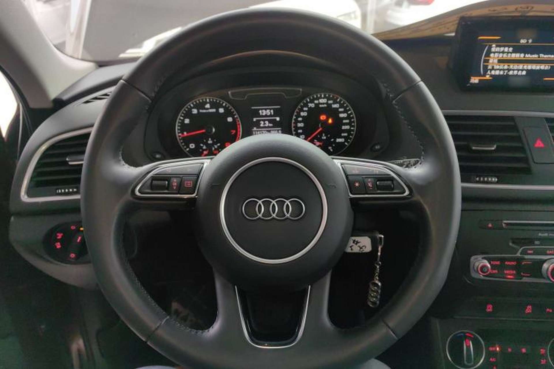 Used Audi Q3 2016 30 TFSI Fashion Model Steering Wheel