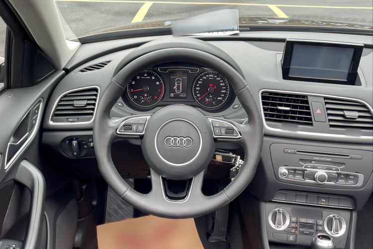 Used Audi Q3 2016 35 TFSI Collection Edition Intelligent Model Steering Wheel