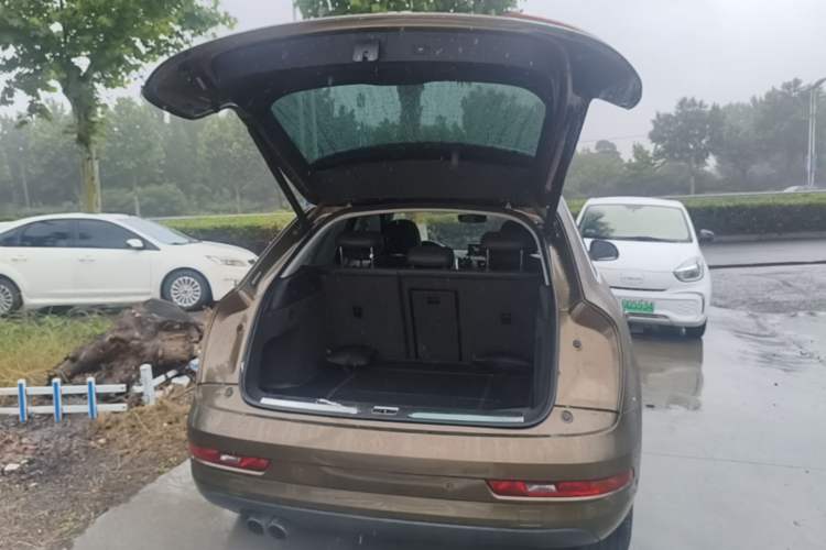 Used Audi Q3 2016 35 TFSI Fashion Model Trunk