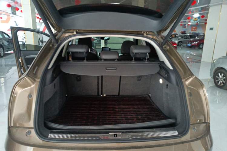 Used Audi Q3 2016 30 TFSI Fashion Model Trunk