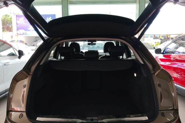 Used Audi Q3 2016 30 TFSI Fashion Model Trunk