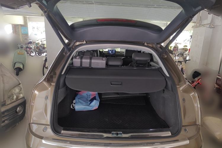 Used Audi Q3 2016 30 TFSI Fashion Model Trunk