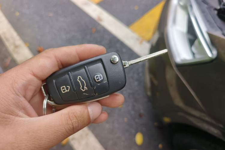 Used Audi Q3 2016 30 TFSI Fashion Model Vehicle Key