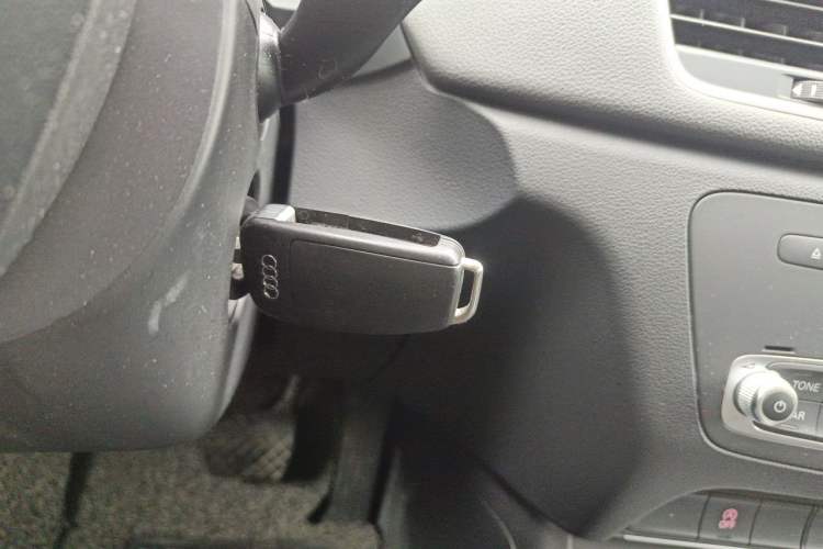 Used Audi Q3 2016 30 TFSI Standard Model Vehicle Key