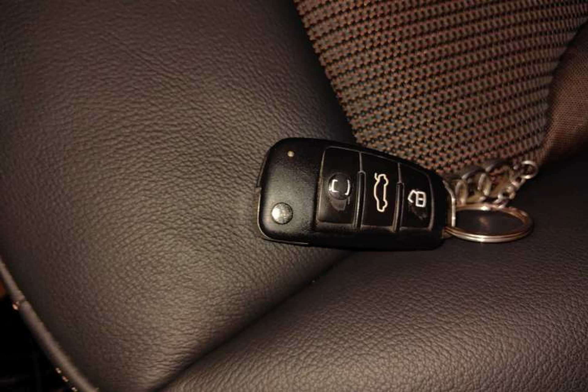 Used Audi Q3 2016 30 TFSI Fashion Model Vehicle Key