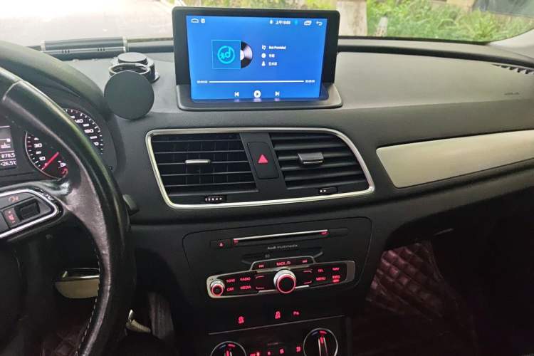 Used Audi Q3 2016 30 TFSI Fashion Model Audio And AC Panel