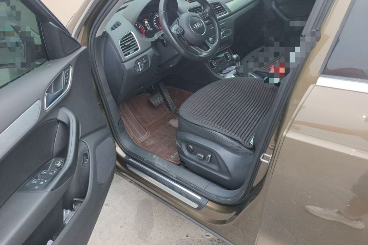 Used Audi Q3 2016 35 TFSI Style Edition Driver Seat