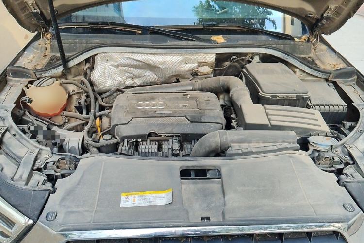 Used Audi Q3 2016 35 TFSI Style Edition Engine Bay