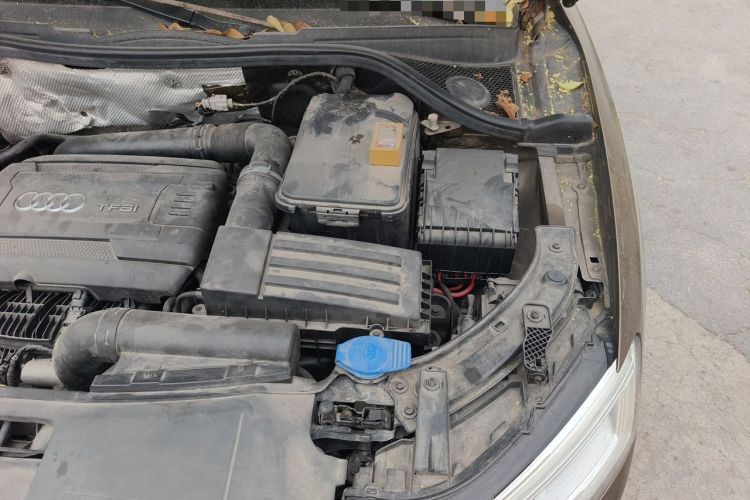 Used Audi Q3 2016 35 TFSI Style Edition Engine Bay Left