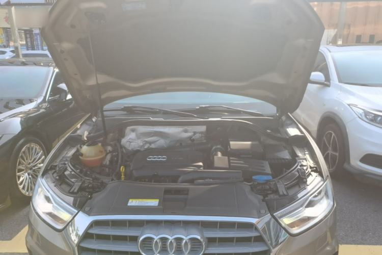 Used Audi Q3 2016 35 TFSI Fashion Model Engine Bay