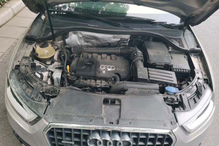 Used Audi Q3 2016 35 TFSI Collection Edition quattro Enjoyment Model Engine Bay