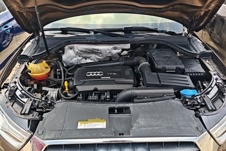 Used Audi Q3 2016 35 TFSI Style Edition Engine Bay