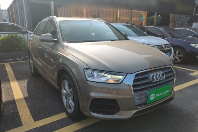 Used Audi Q3 2016 35 TFSI Fashion Model Front Right 45 Deg