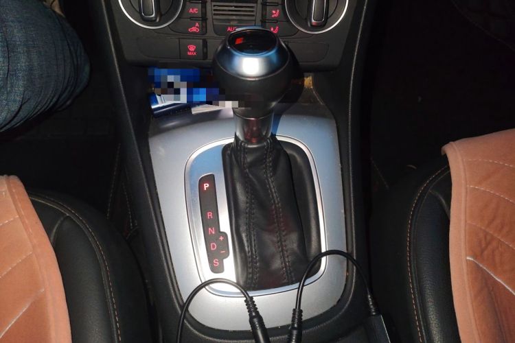 Used Audi Q3 2016 30 TFSI Fashion Model Gear Lever