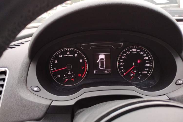 Used Audi Q3 2016 30 TFSI Fashion Model Instrument Cluster