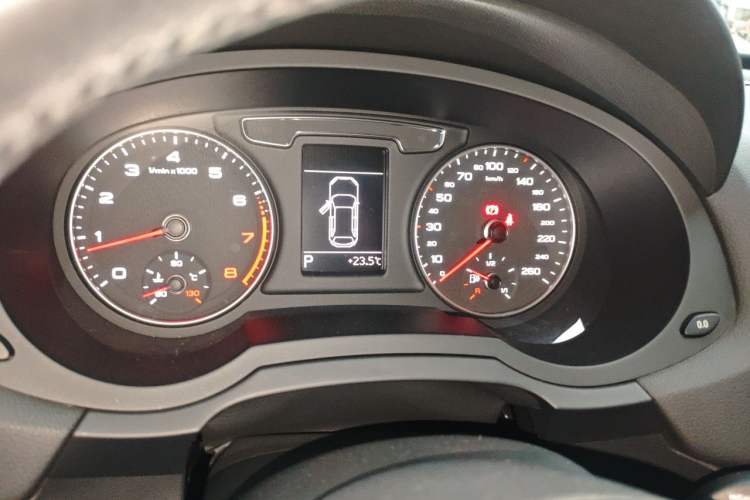 Used Audi Q3 2016 35 TFSI Fashion Model Instrument Cluster