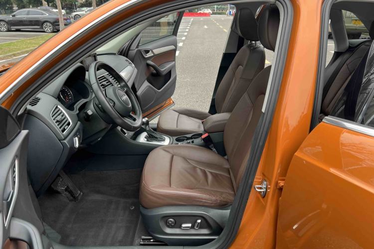 Used Audi Q3 2016 35 TFSI Style Edition Interior 1