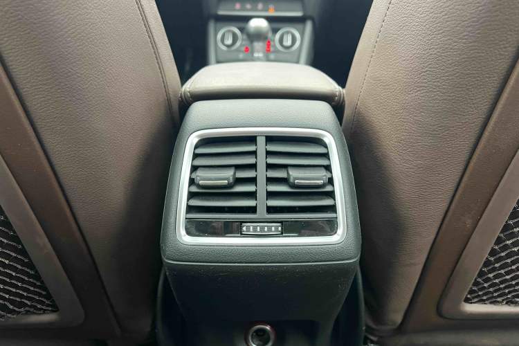 Used Audi Q3 2016 35 TFSI Style Edition Interior 14