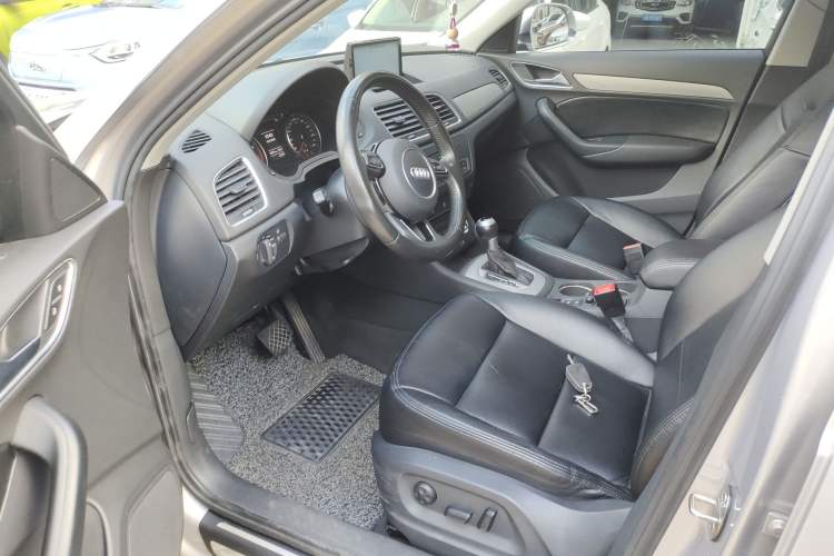 Used Audi Q3 2016 30 TFSI Collector's Edition Intelligent Model Interior 2