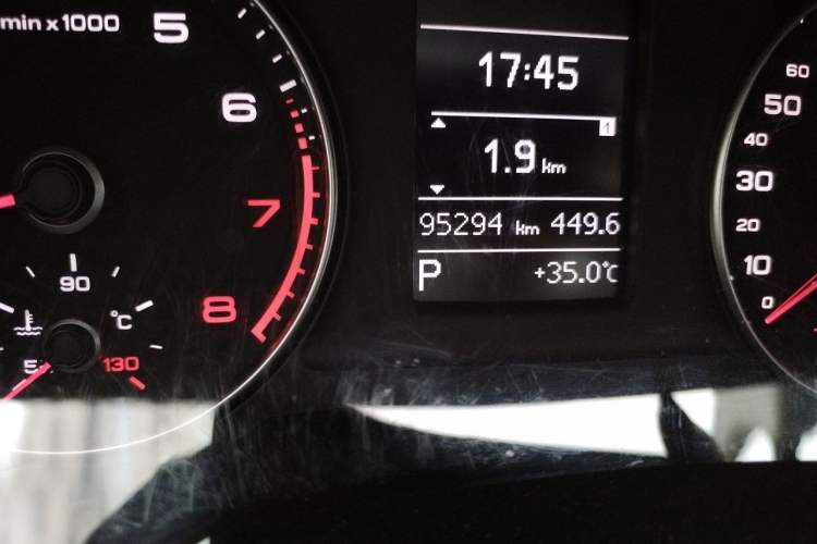 Used Audi Q3 2016 30 TFSI Fashion Model Odometer Close Up
