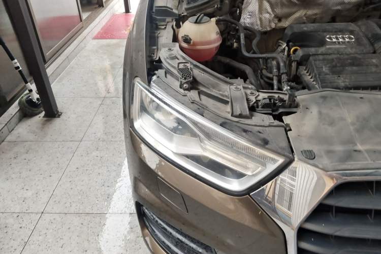 Used Audi Q3 2016 35 TFSI Fashion Model Right Front Headlight