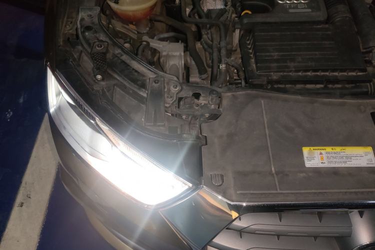 Used Audi Q3 2016 30 TFSI Fashion Model Engine Bay Right