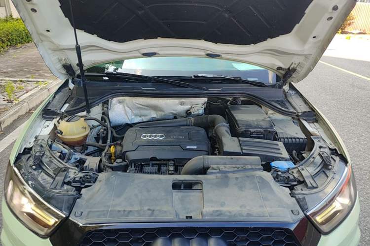 Used Audi Q3 2016 35 TFSI Fashion Model Engine Bay