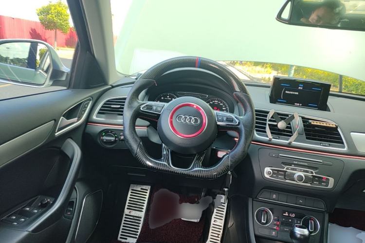 Used Audi Q3 2016 35 TFSI Fashion Model Steering Wheel