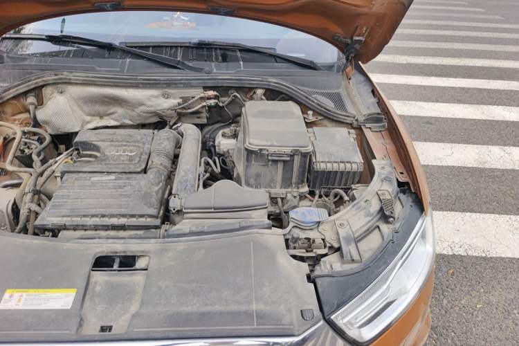 Used Audi Q3 2016 30 TFSI Fashion Model Engine Bay Left