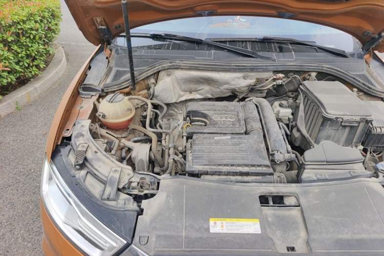 Used Audi Q3 2016 30 TFSI Fashion Model Engine Bay Right